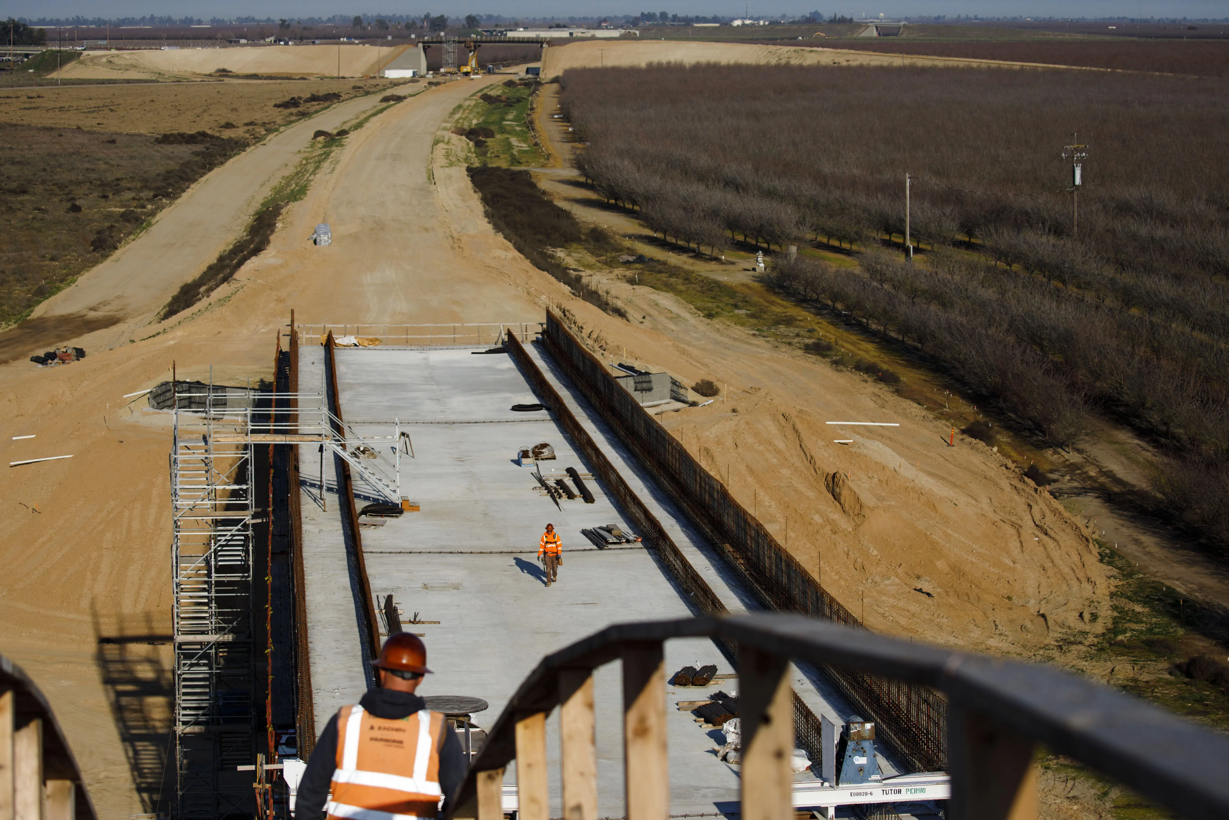 Contractors work during construction on the San Joaquin River viaduct section of a high-speed rail project in Madera, California on&nbsp;Feb. 13, 2020.&nbsp;