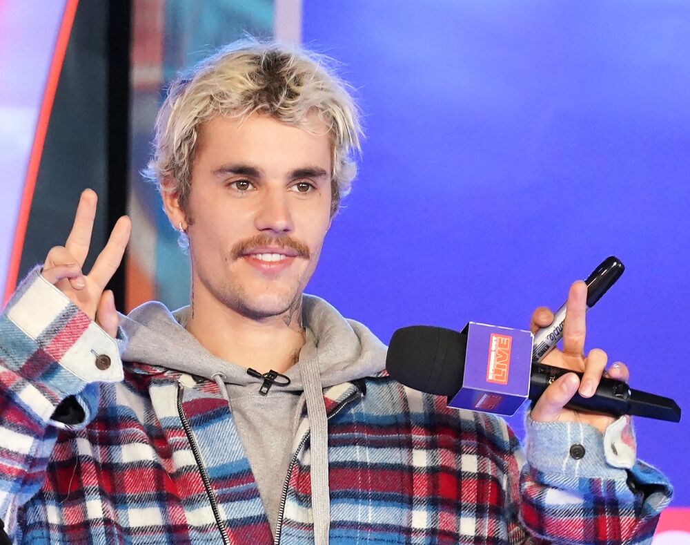 Crocs Crox Stock Gains As Justin Bieber Instagram Post Suggests Collaboration Bloomberg