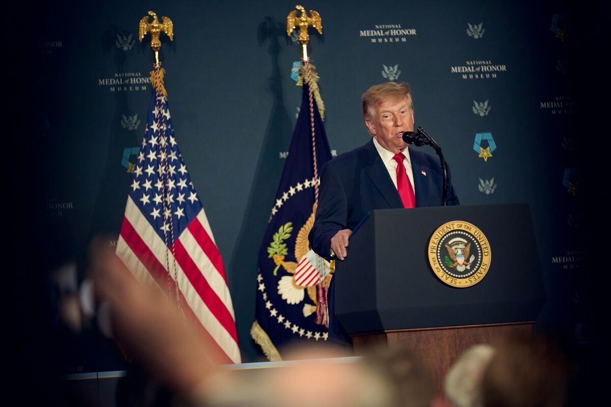 https://assets.bwbx.io/images/users/iqjWHBFdfxIU/iQl.82U2JO8Y/v1/1200x800.jpg