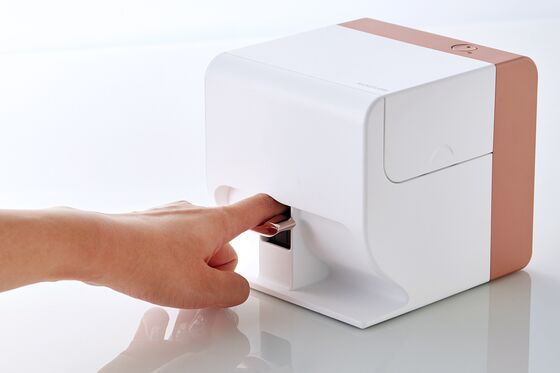 Replace Your Manicurist With This $500 Nail-Art Printer From Japan