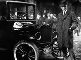 Elon Musk Is Acting Like Henry Ford. Uh-Oh.