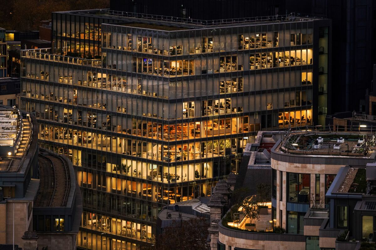 
                            Credit Market Can Handle Tech’s Debt Deluge, BI Panelists Say