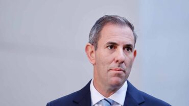 Australia Treasurer Defends Investment Tax Changes