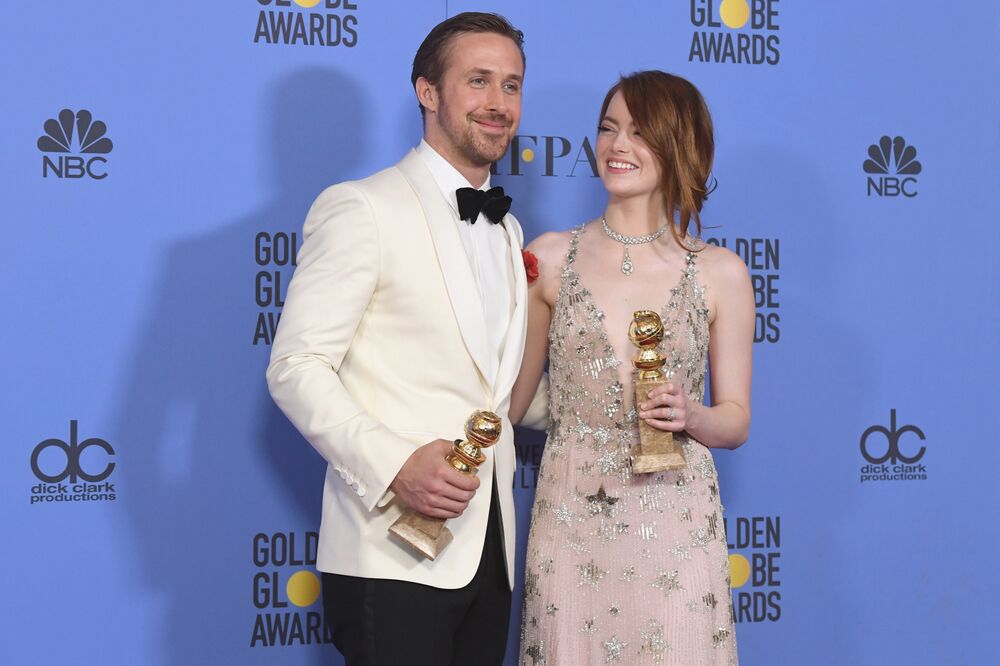 La La Land Sets Record For Golden Globes With Seven Awards Bloomberg
