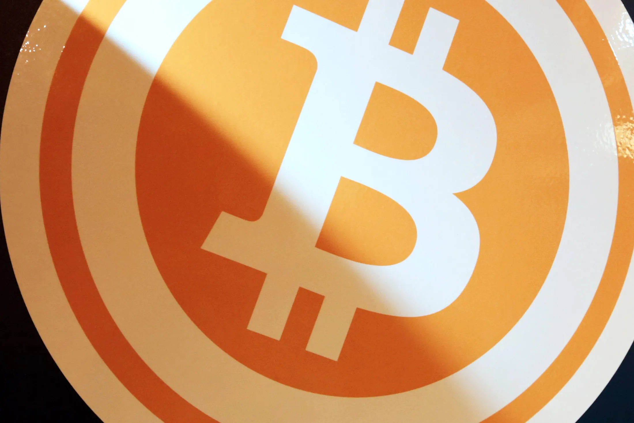 This Is How You Can Short Bitcoin - Bloomberg