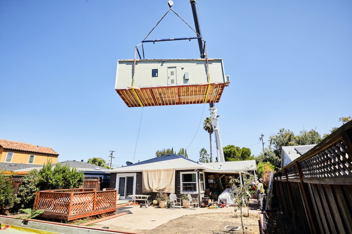 Granny Flats Installation, Outdoor World