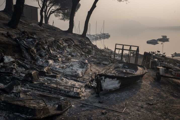 Spain Plan Economic Aid as Major Fires Still Burn