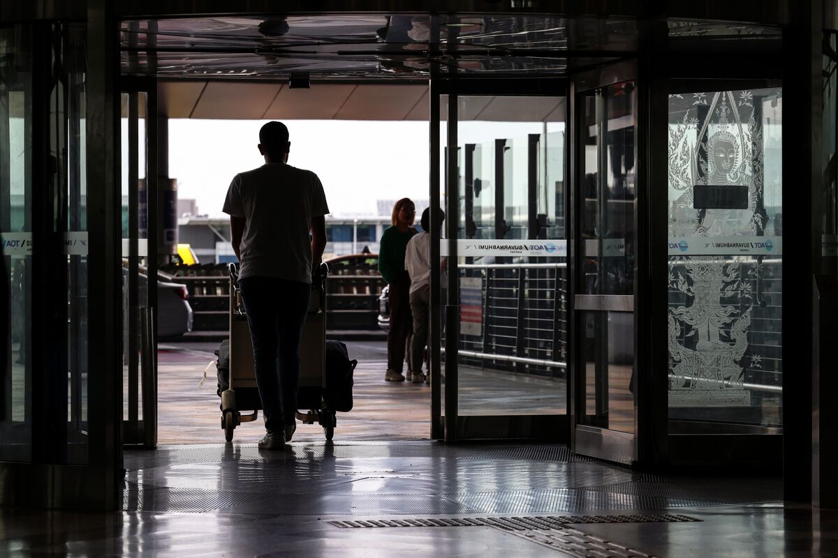 Thailand to Quarantine Travelers From Ebola Areas for 21 Days