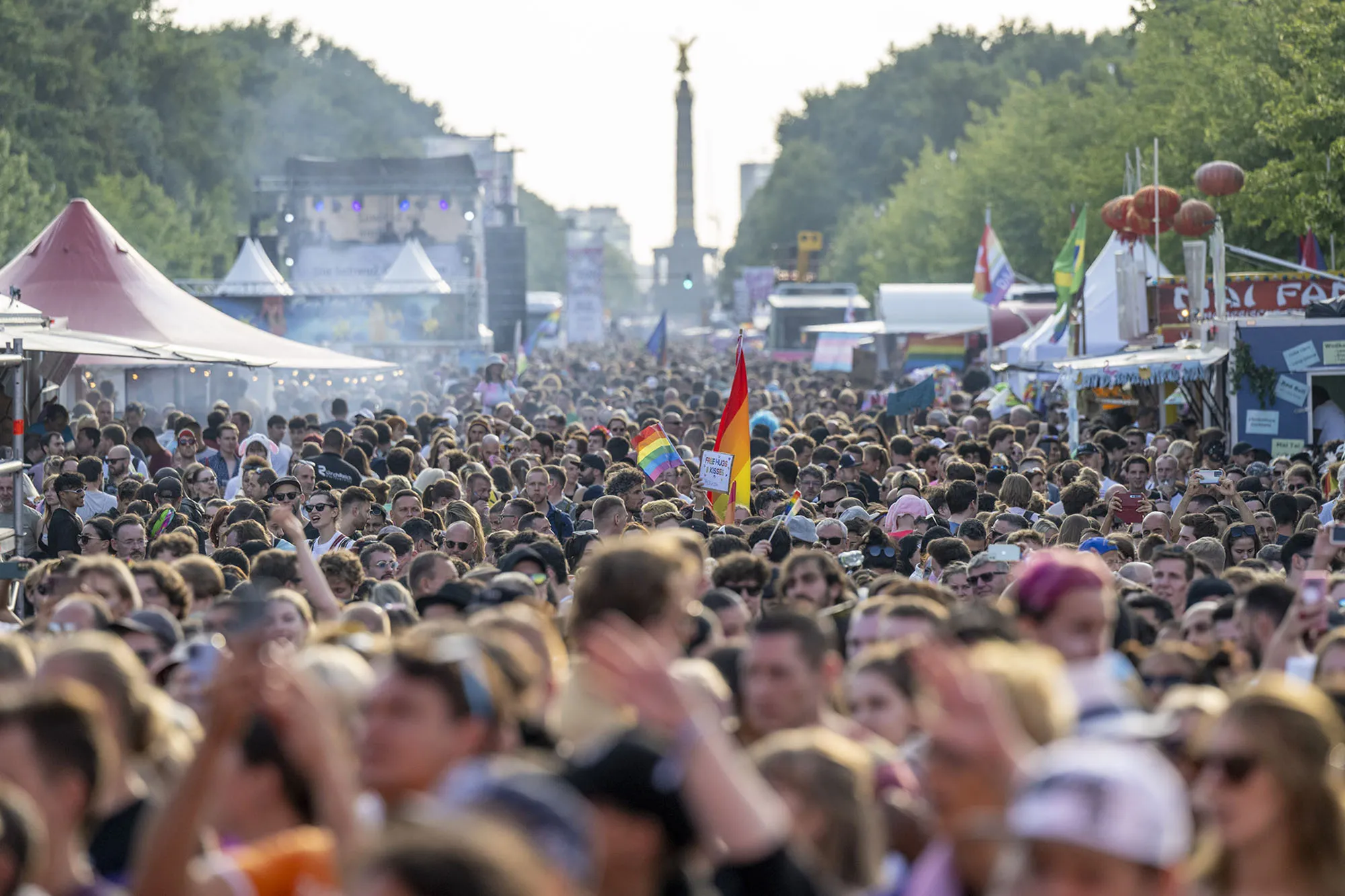 2 Apparent Homophobic Attacks Reported After Berlin Pride Bloomberg
