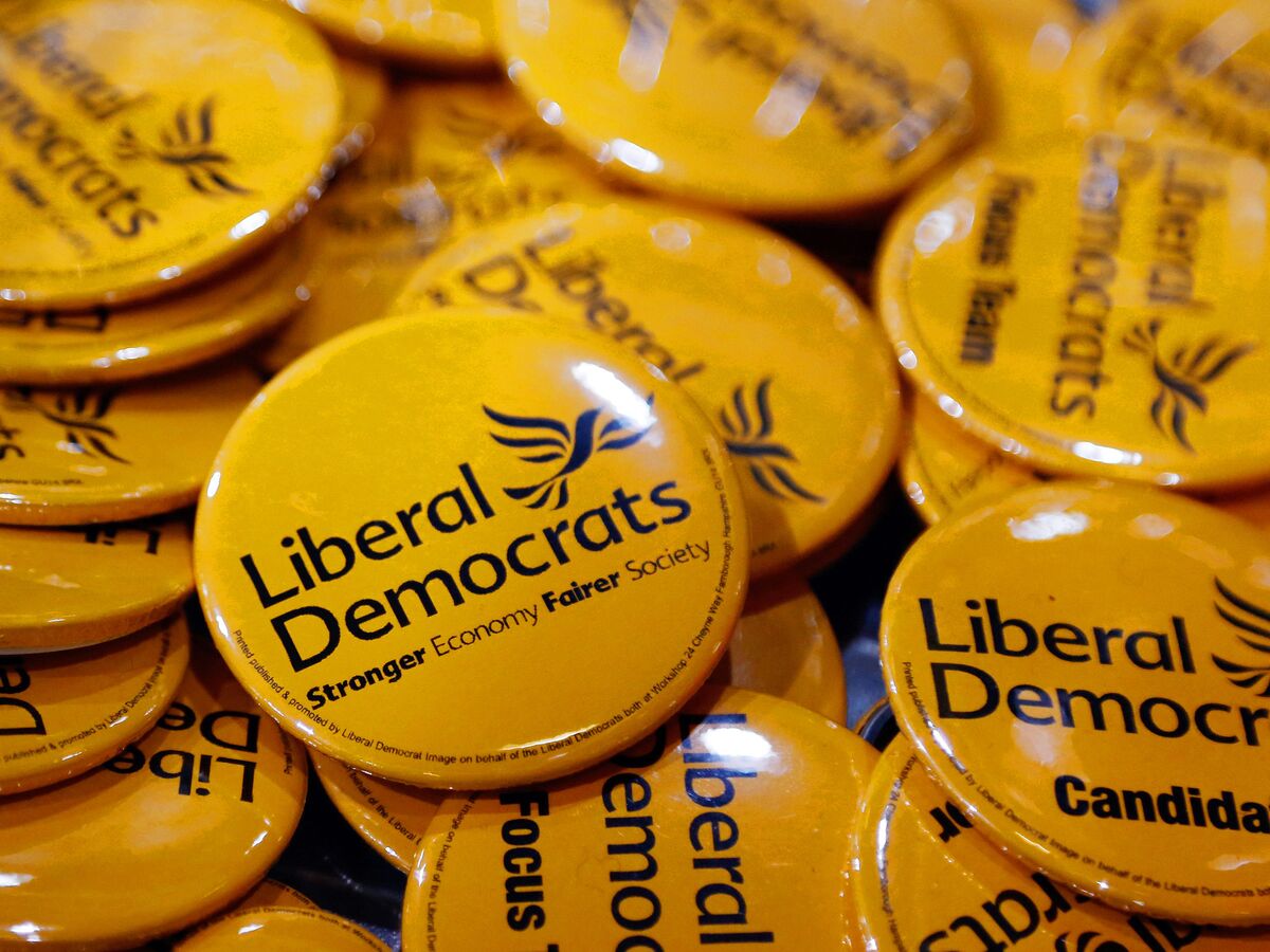 Britains Liberal Democrats Laugh In Face Of Political Death Bloomberg