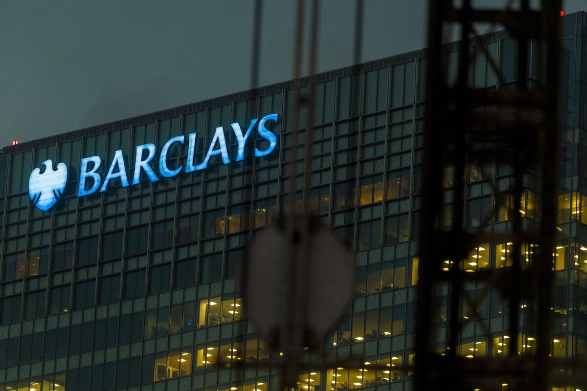 Barclays, HSBC Exit Net-Zero Banking Alliance Amid Industry Withdrawals
