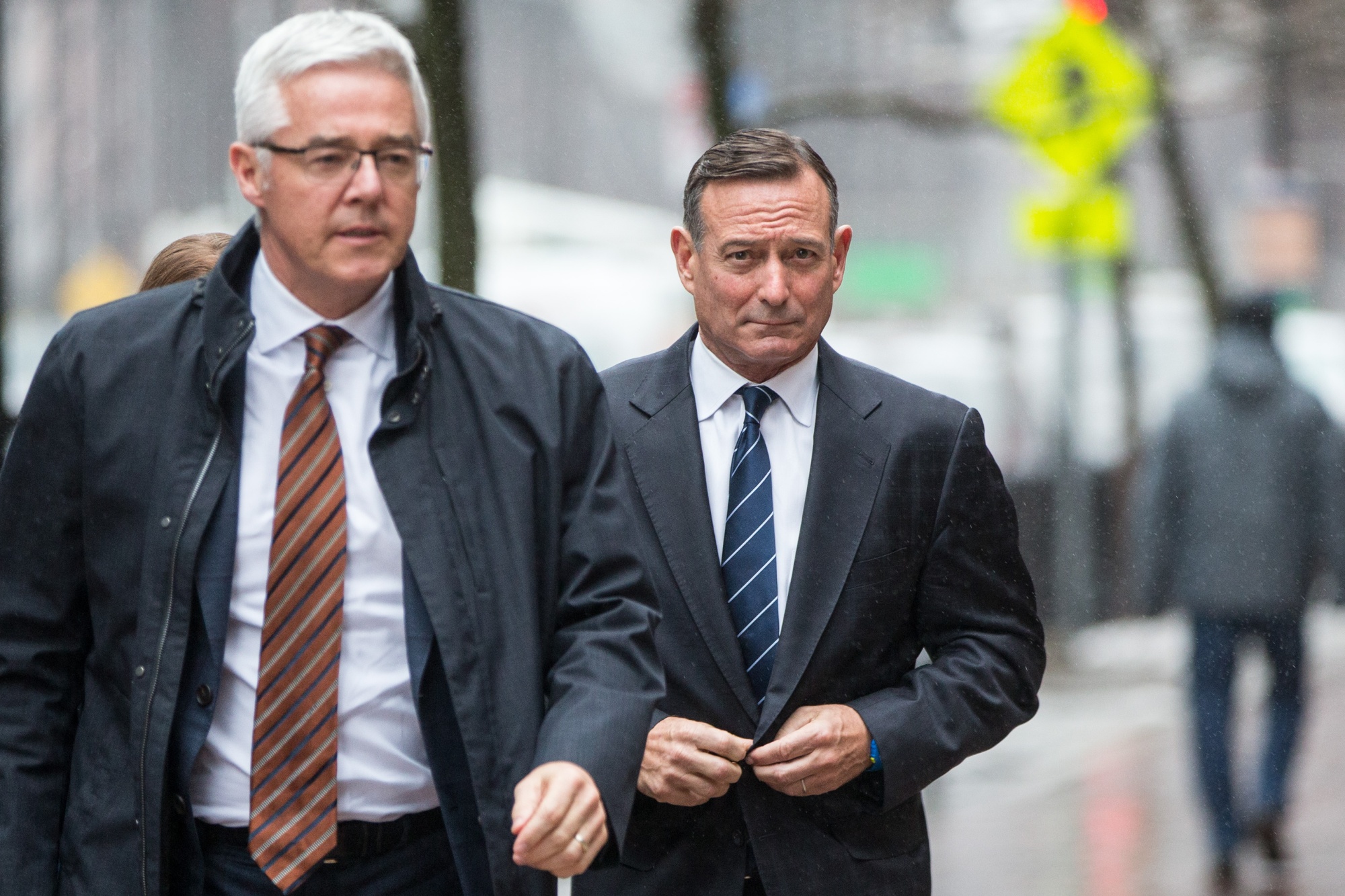 Ex Pimco Ceo Hodge Gets 9 Months In College Admissions Scam Bloomberg