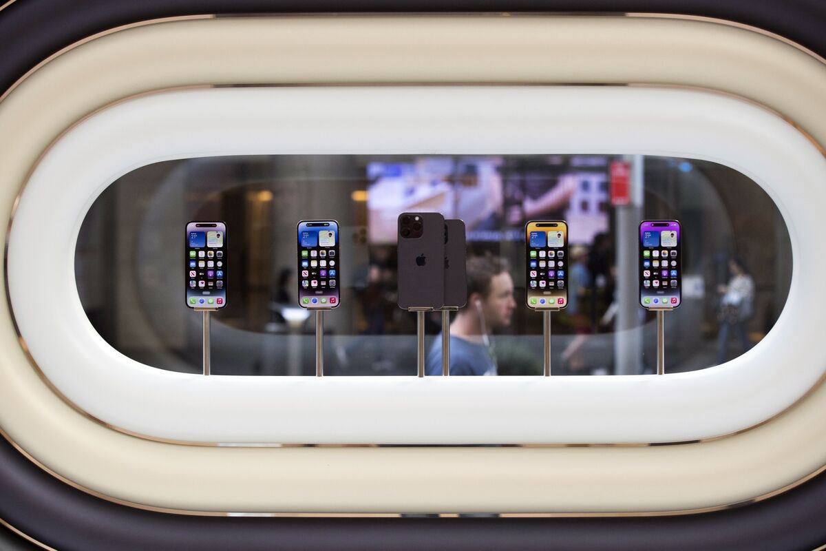 Apple может выпустить iPhone Ultra в 2024 году. Эта модель будет дороже остальных