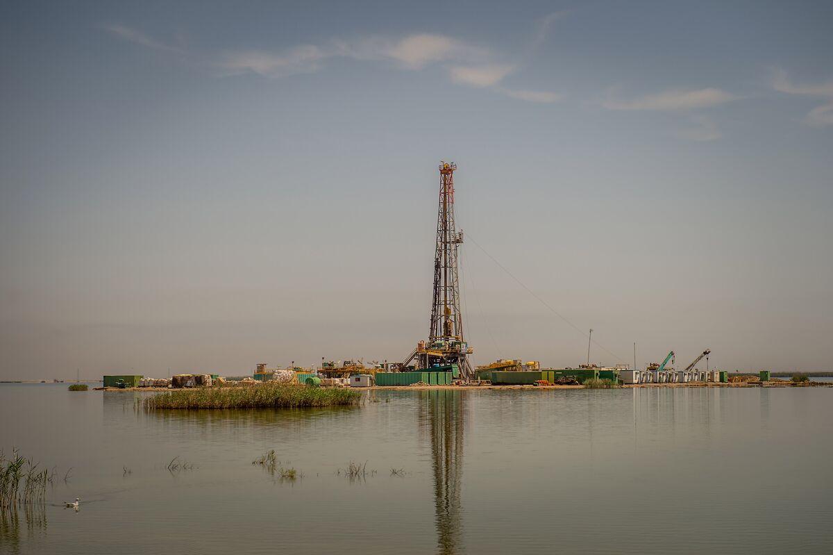 bloomberg.com - Serene Cheong - Economic D-Day for Iran Doesn't Live Up to Bessent's Hype