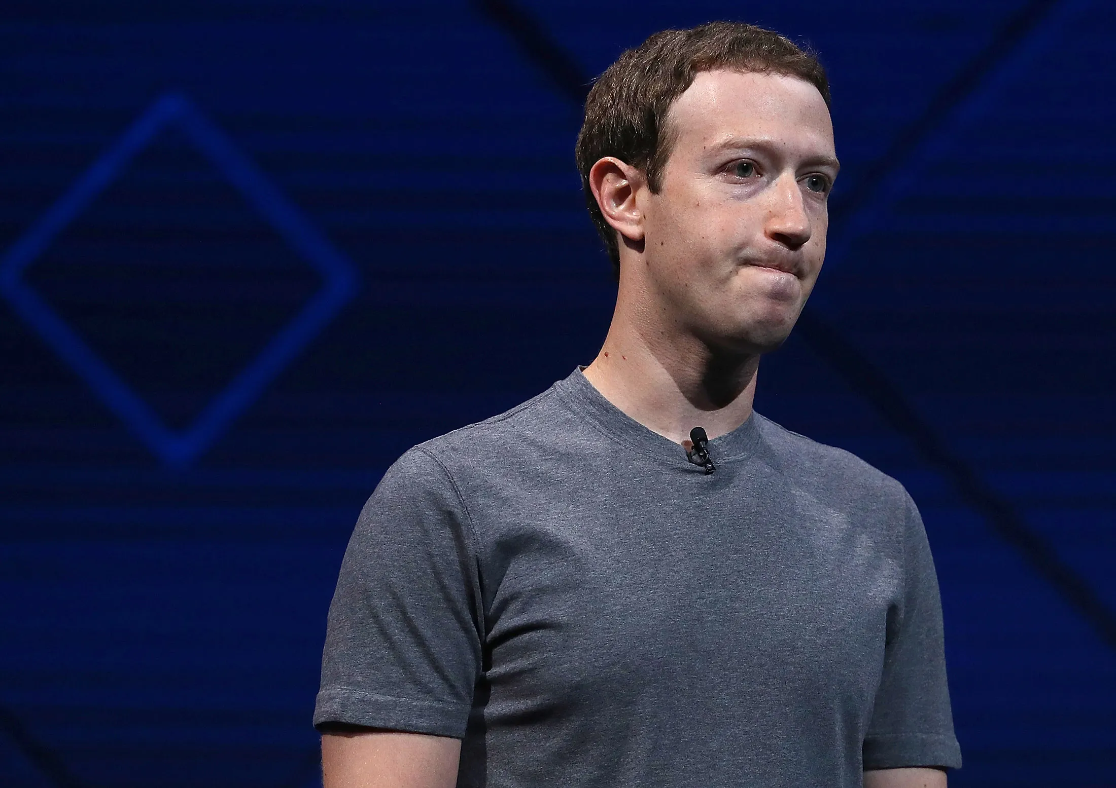 フェイスブックＣＥＯがデータ保護策を発表－個人情報流出を受け - Bloomberg