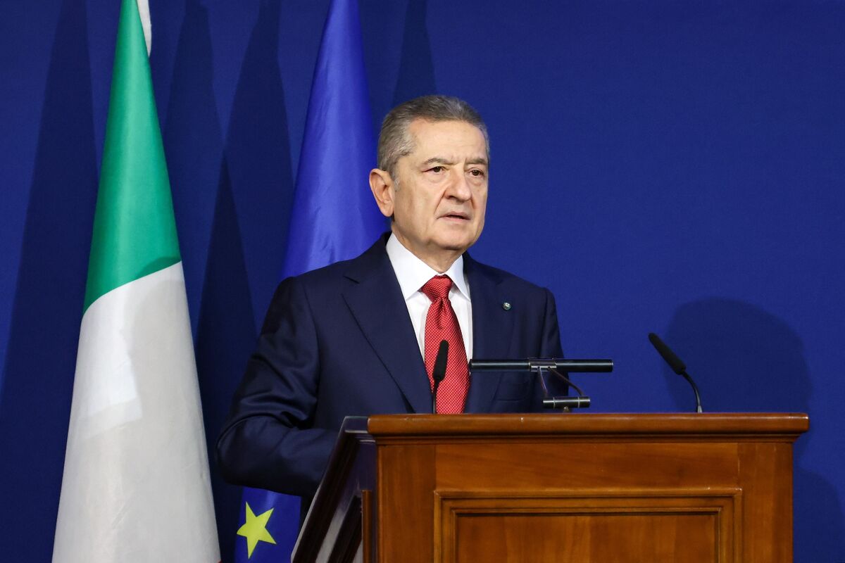 Bank of Italy Governor Says Finance Sector Open to More Deals