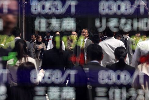 Japanese Stocks Rise as Greece Vote Eases Euro Breakup Concern