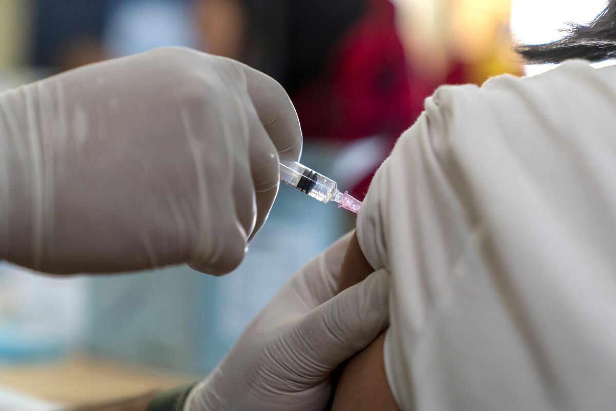 Ebola Vaccine From Oxford Covid Team Nears Production for Trials