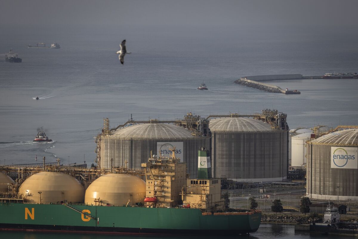bloomberg.com - Priscila Azevedo Rocha - European Gas Prices Rally as Hormuz Deal Prospects Remain Murky