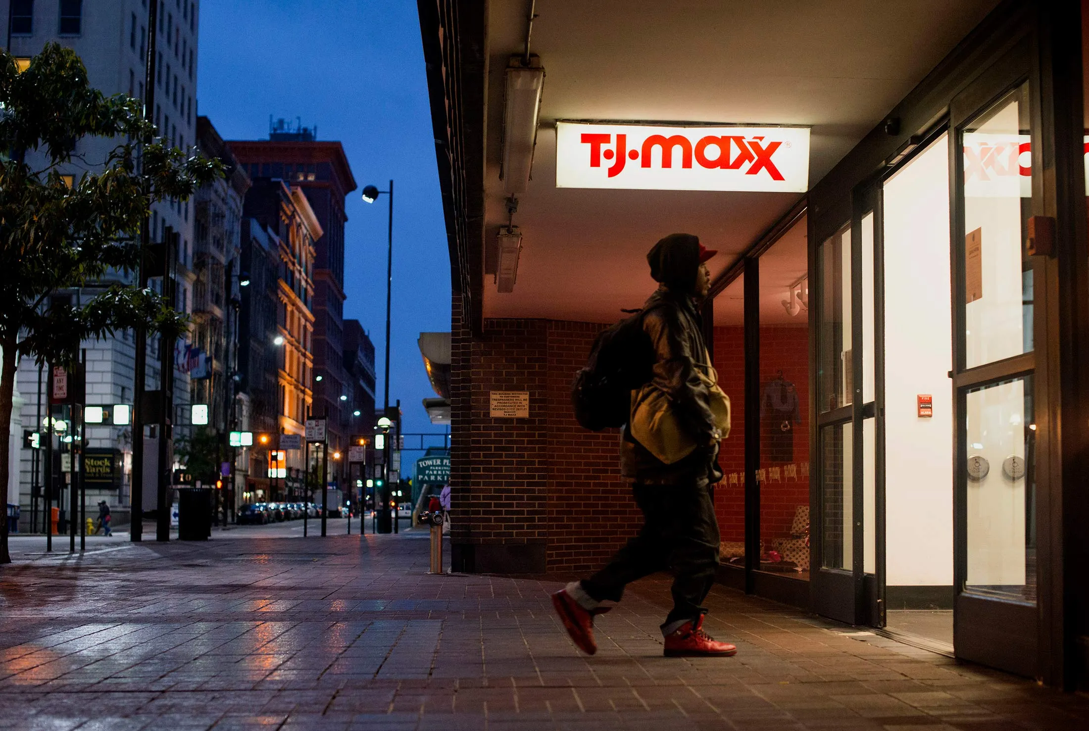 1494273780_TJ-Maxx-lede