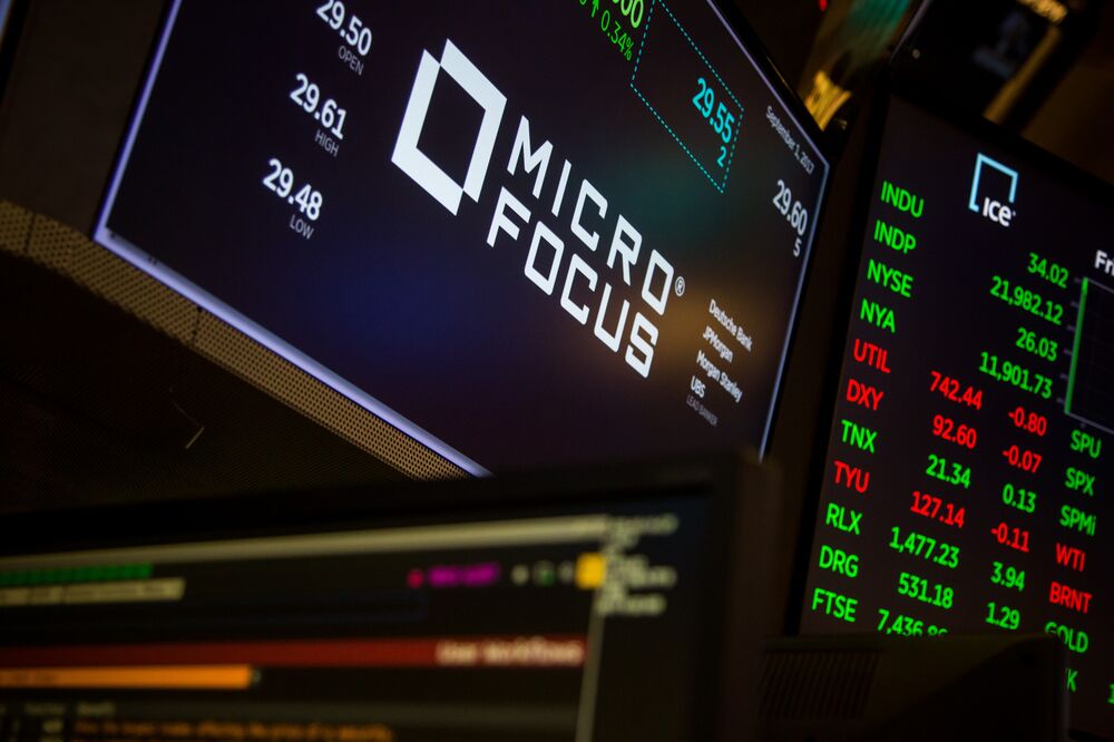 Micro Focus Gets Indigestion From 8 8 Billion Hp Enterprise Deal Bloomberg