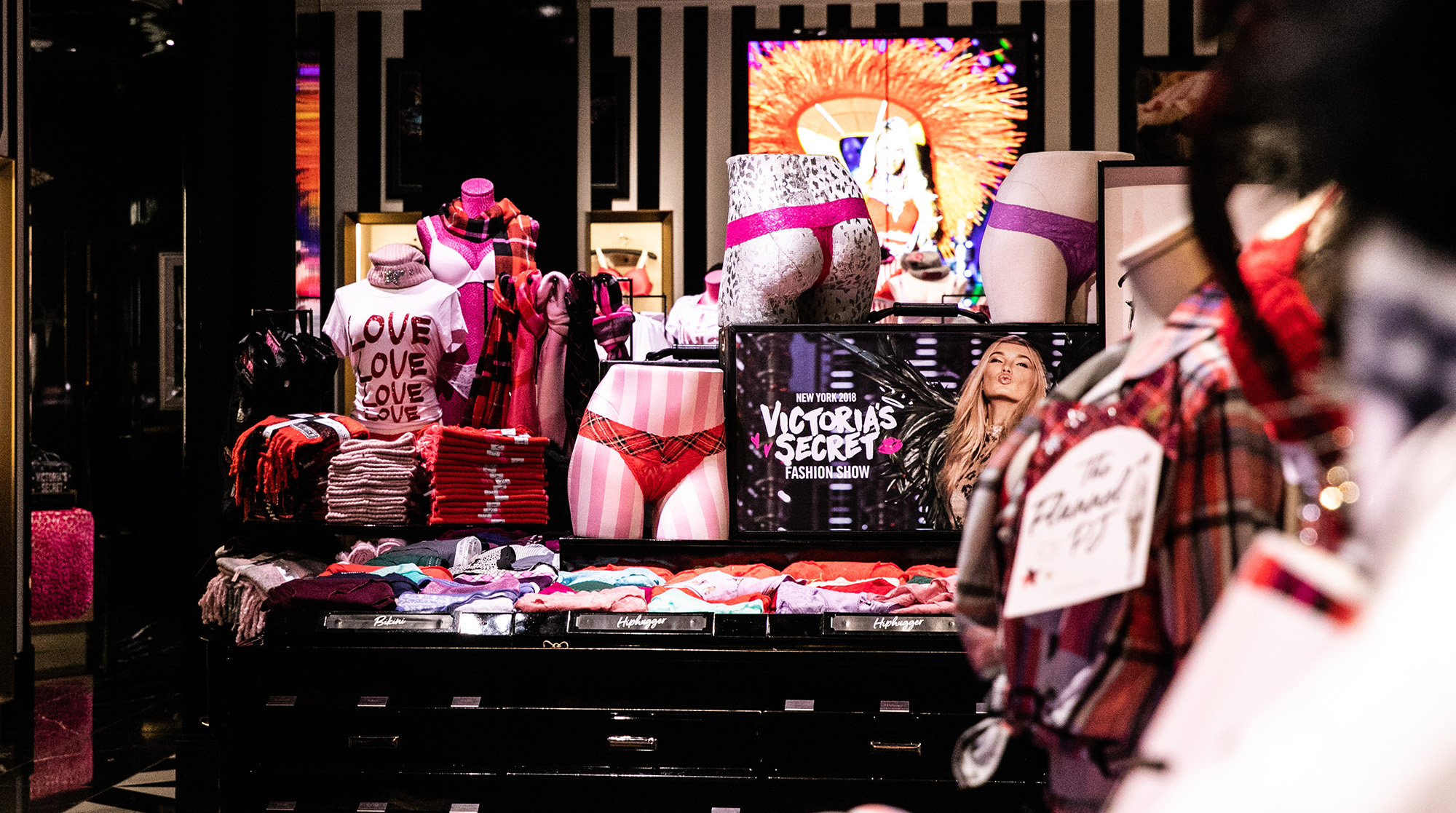 Victoria's Secret Plans To Sell Apparel and Lingerie on