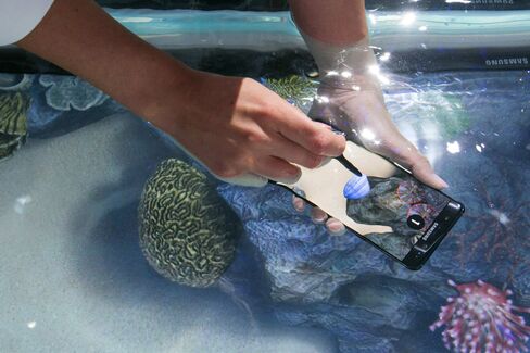 A Note 7 smartphone is demonstrated on Sept. 1.