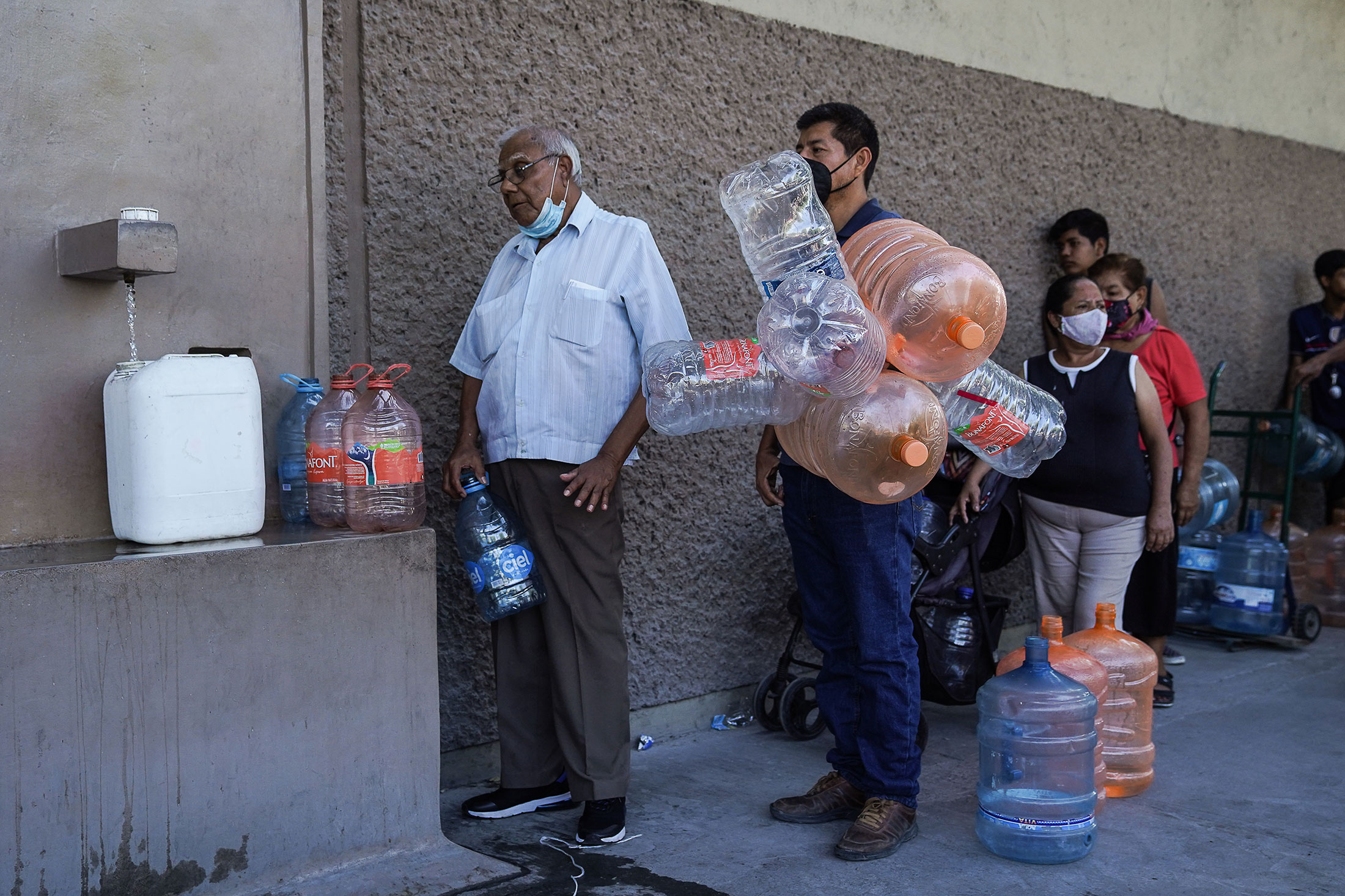 What will Mexico City do when its water taps run dry? - Los