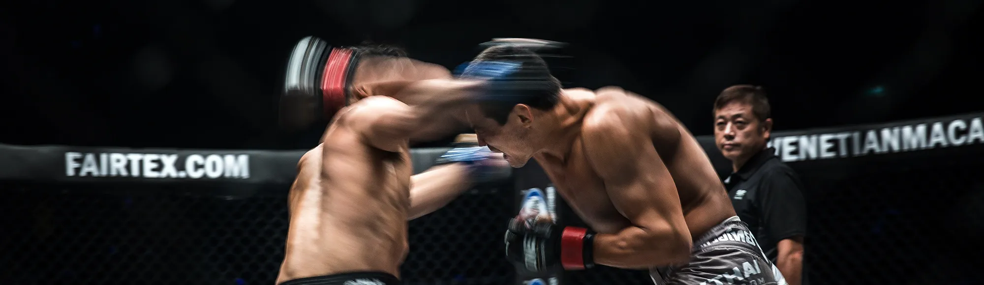 Fighters fight during The One: Kings &amp; Conquerors Bantamweight World Championship in the Venetian Macao in Macau on Saturday, Aug 05, 2017.
