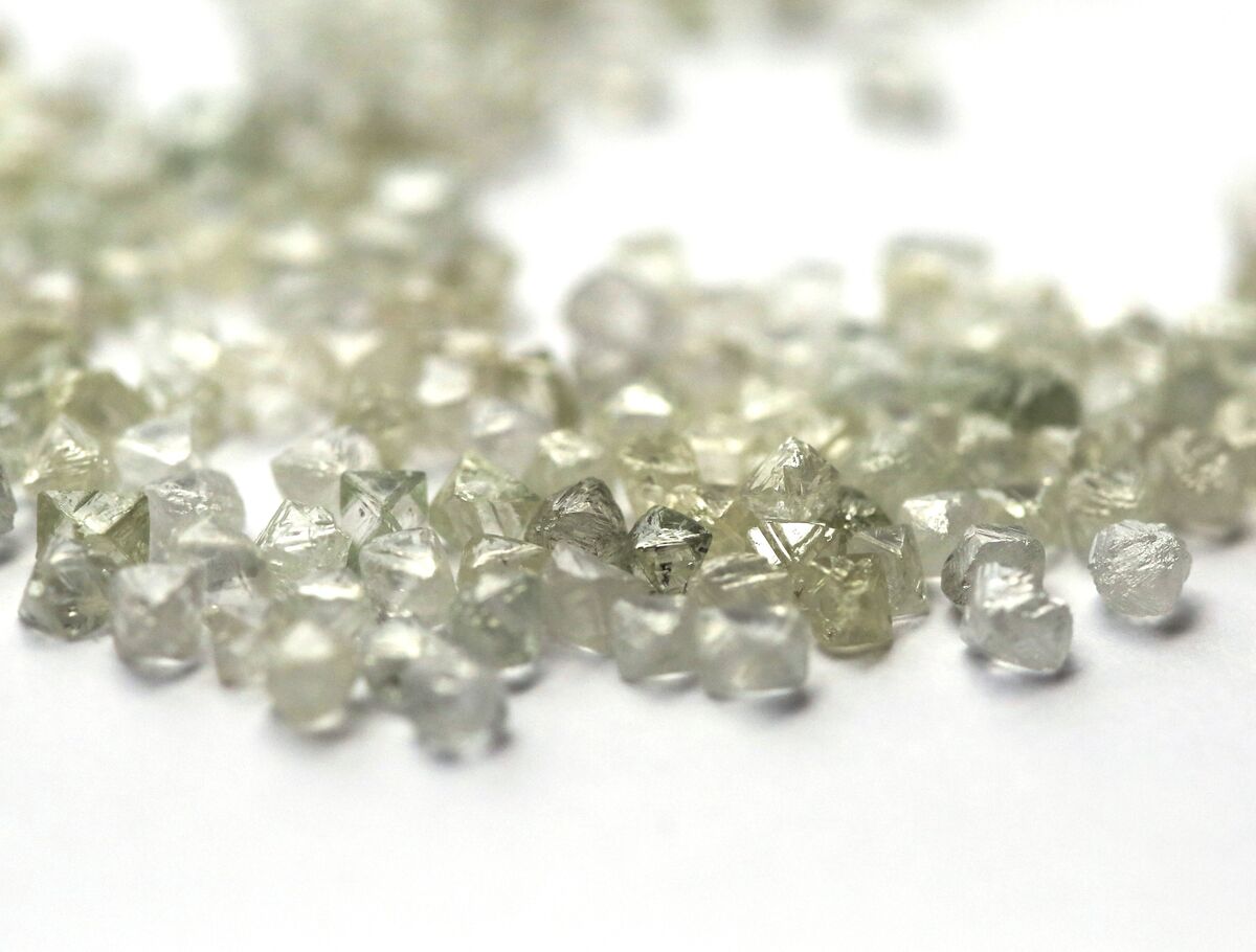 Botswana Says Pulled Diamond Sale Wasn’t an ‘Emergency’ Auction