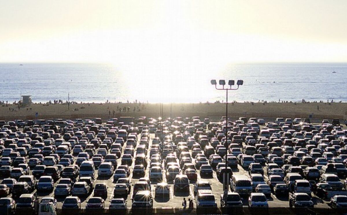 How Parking Conquered Los Angeles, in 14 Facts, Maps, and Figures