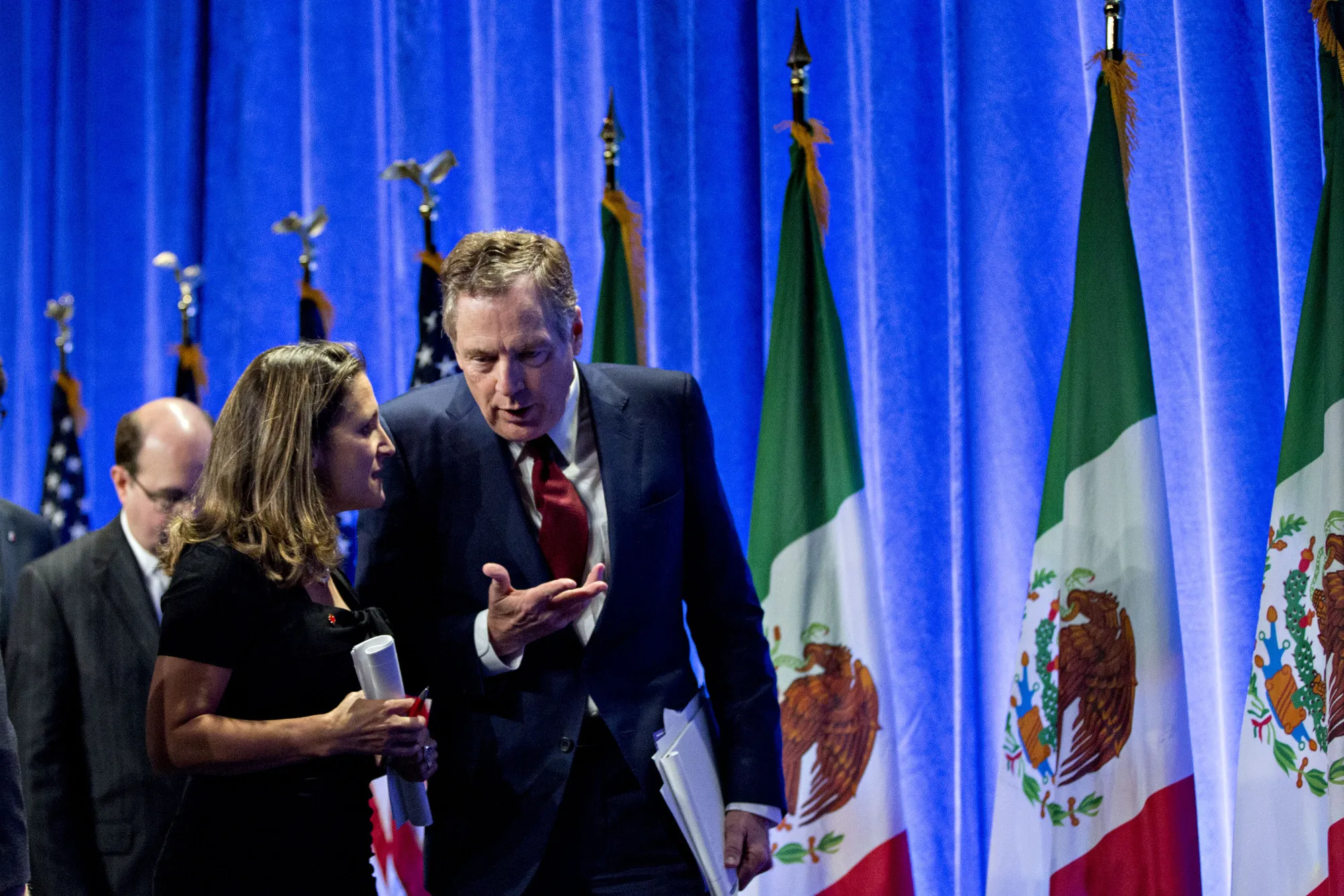 U.S. Trade Representative Robert Lighthizer speaks to Canadian Foreign Minister Chrystia Freeland in Washington on Aug. 16, 2017.