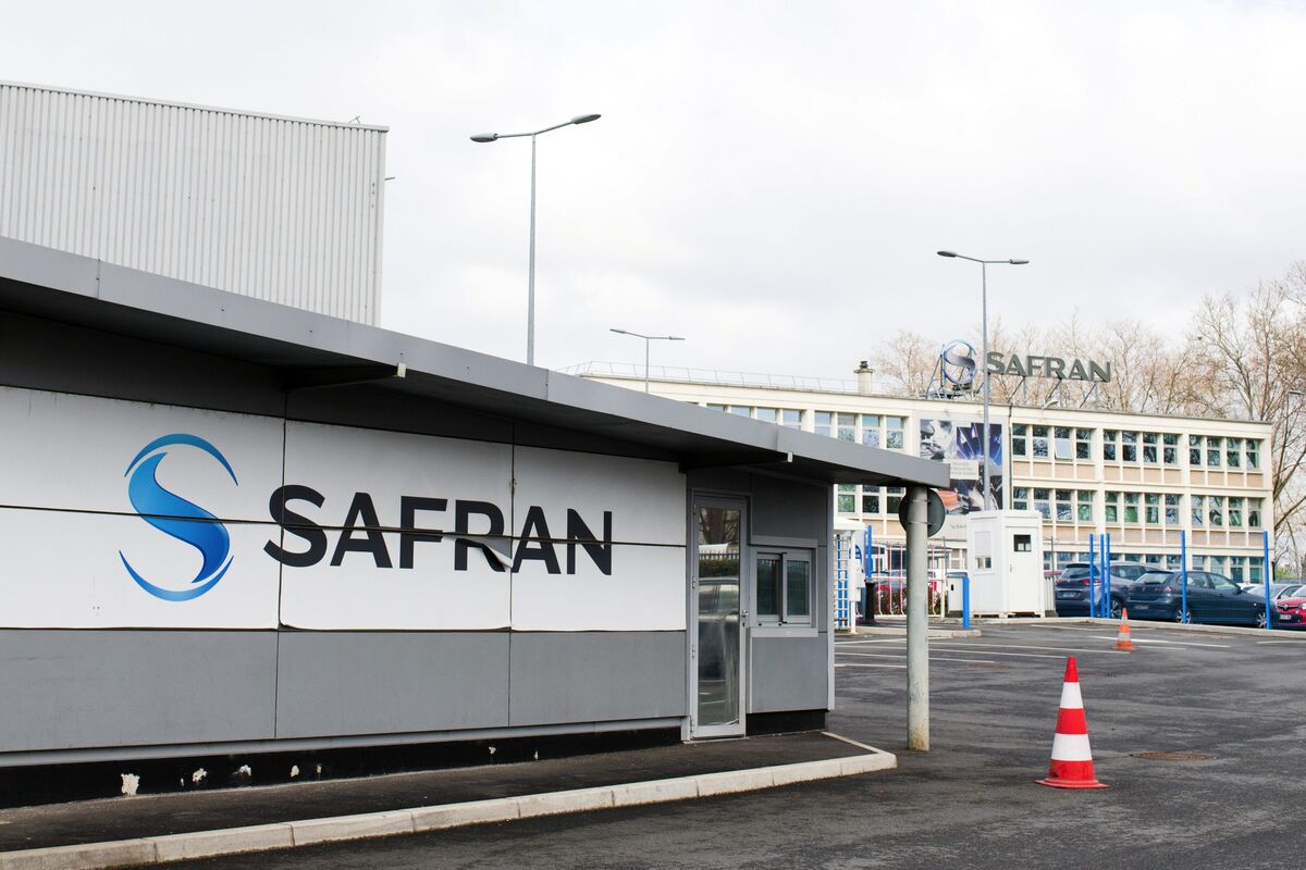 assets.bwbx.io image