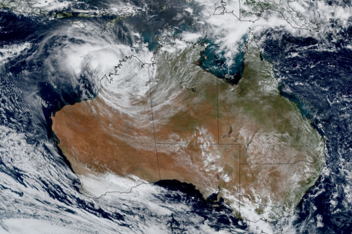 Bão đe dọa các hoạt động khai thác LNG và quặng sắt của Australia