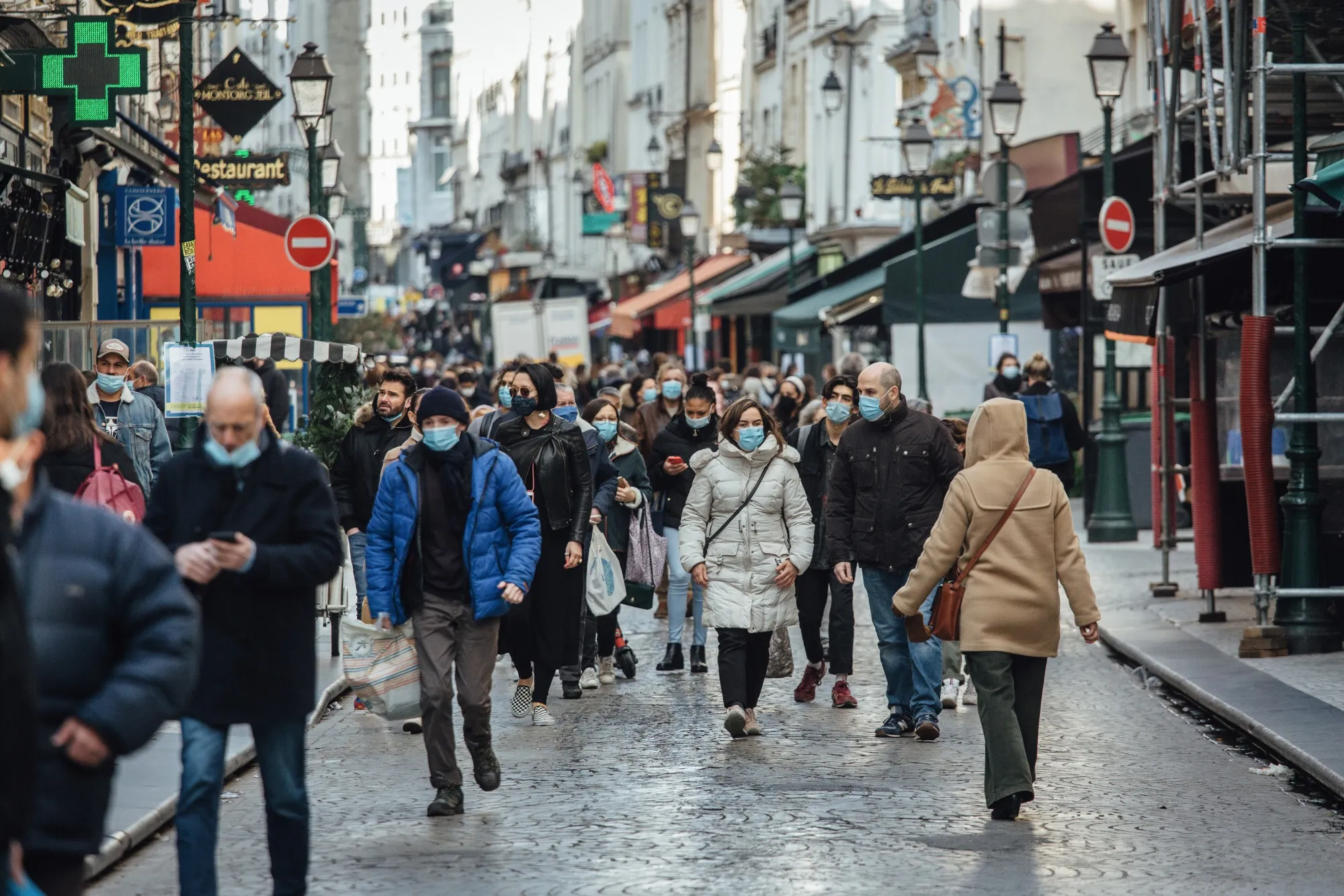 Pedestrians crowd Rue Montorgueil ahead of a new lockdown in Paris, France, on Friday, March 19.&nbsp;