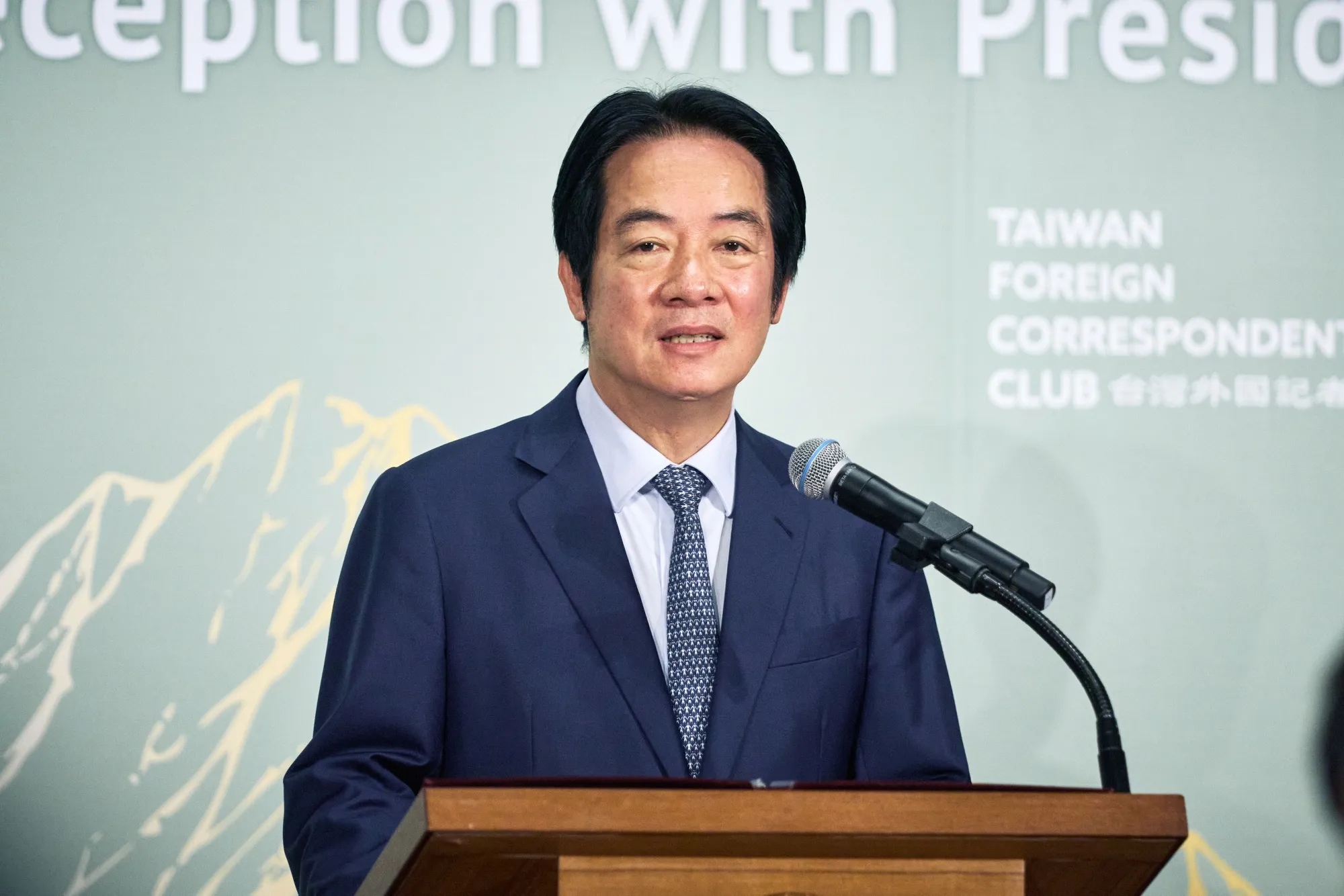 台湾の頼総統、世界のメディアに中国の圧力に屈しないよう訴え - Bloomberg