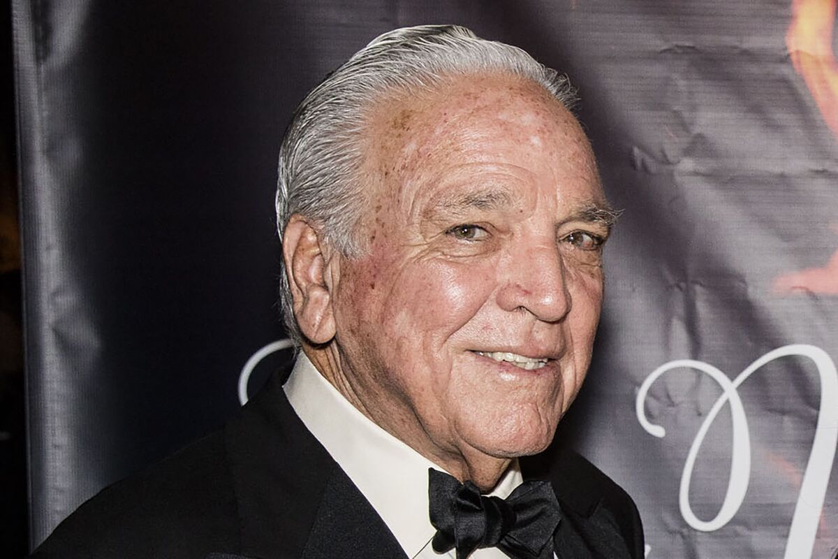 Alfonso Fanjul Jr., Who Fled Castro’s Cuba to Help Build Family Sugar Empire, Dies at 89