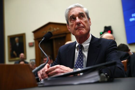 Democrats Raise Impeaching Trump in Suit for Mueller's Evidence