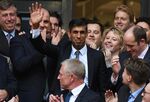 Rishi Sunak, incoming UK prime minister, center, arrives at Conservative Campaign Headquarters in London, UK, on Monday, Oct. 24, 2022.