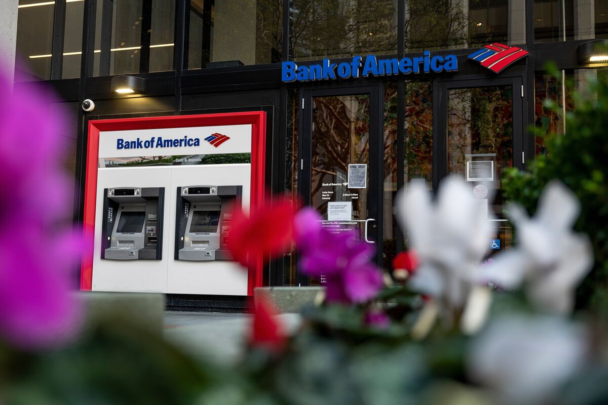 Bank of America Ups Minimum Wage Once More on Way to 25 an Hour