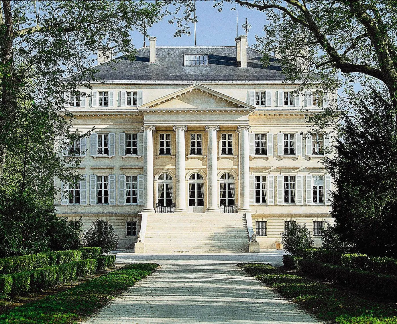 New York Wine Auctions Make Splashy Return With Château