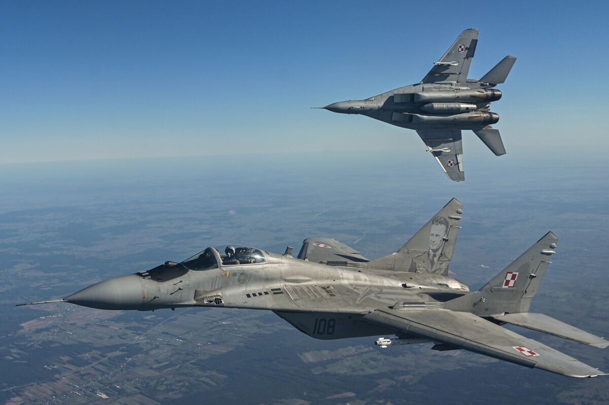 Poland to Send Four Soviet-Era Jets to Kyiv in Coming Days