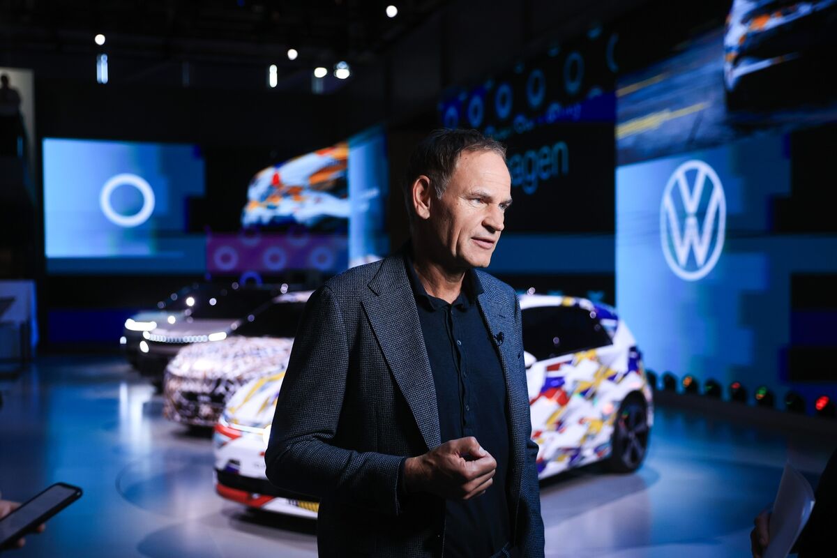 VW CEO Still Needs to Fix Thorniest Problems After Job-Cuts Deal