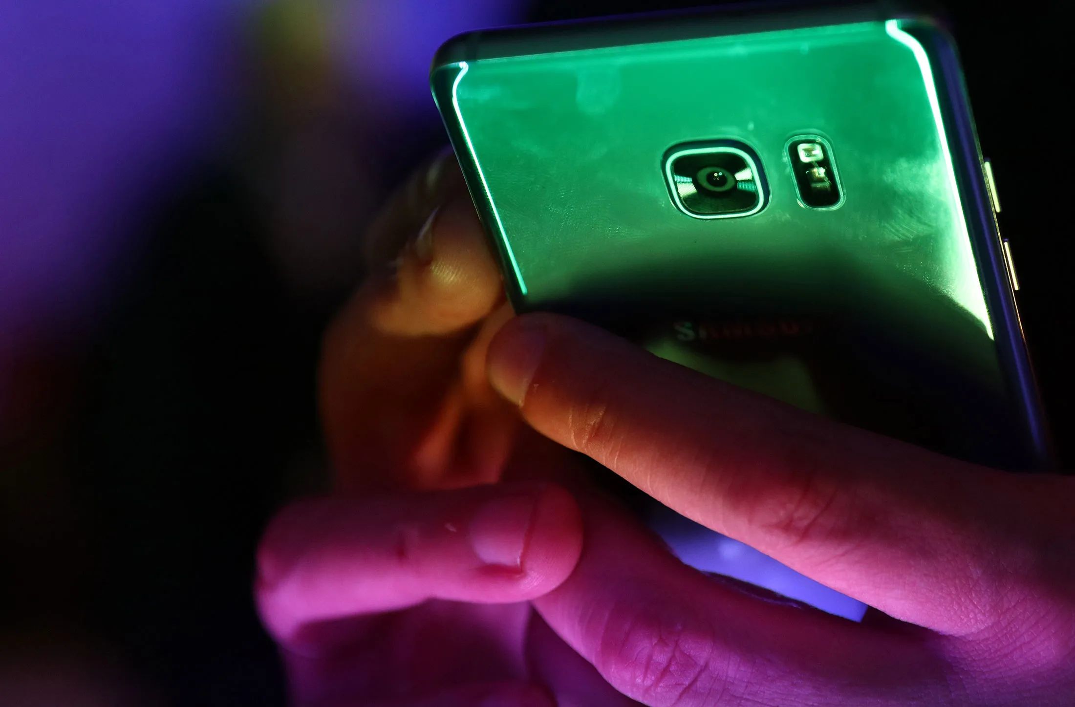Phone carriers and banks have gained confidence in using mobile data for lending after seeing startups show preliminary success with the method in the past few years.
