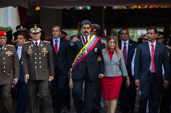 Guaido Amnesty for Venezuelan Army Stalls in His Own Legislature