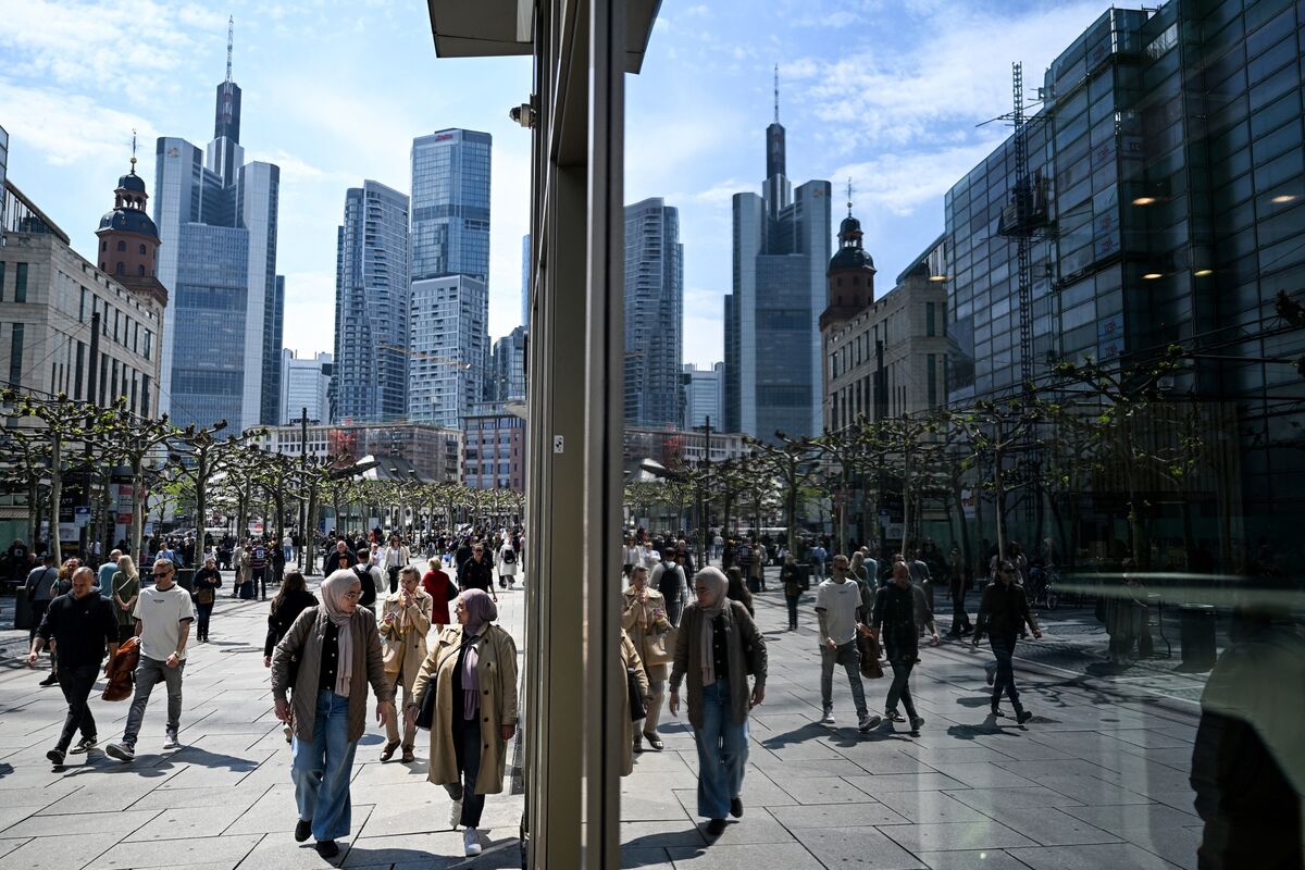 Europe Seeking ‘Balance’ in Review of Capital Rule Ditched by US