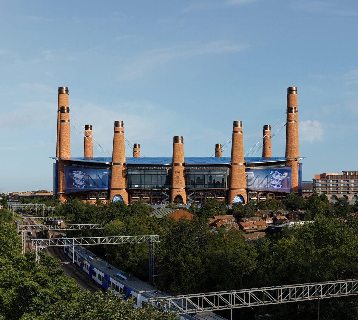 In Birmingham, a Stadium Plan Shows UK Football’s Flashy Side