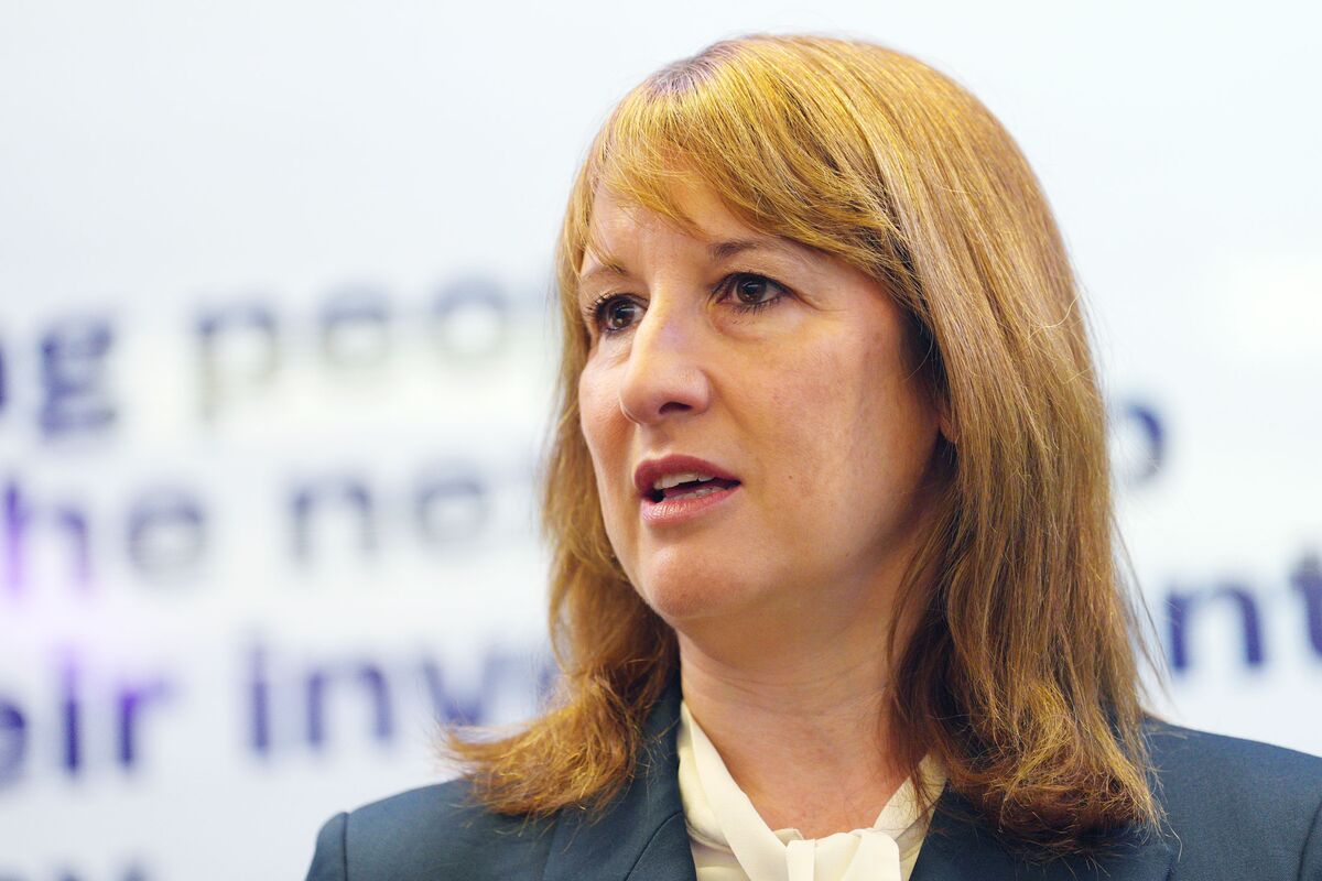Reeves Says Her Plans Will Make UK Less Reliant on Bond Markets