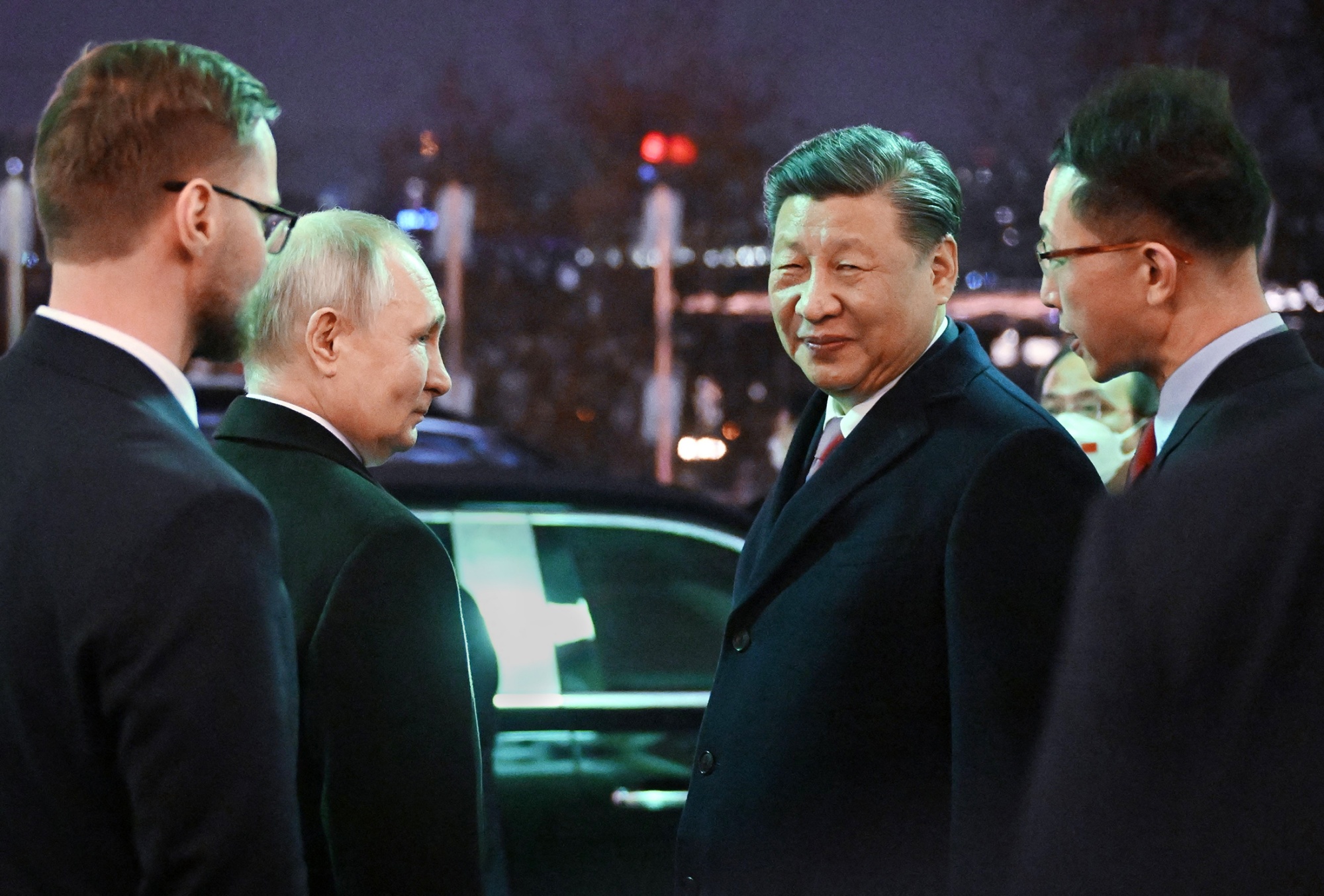 Russia-China Ties: Why Putin and Xi's Alliance Worries Democracies