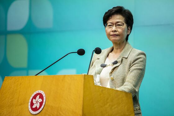 Hong Kong Tightens Quarantine Rules in Bid to Open to China